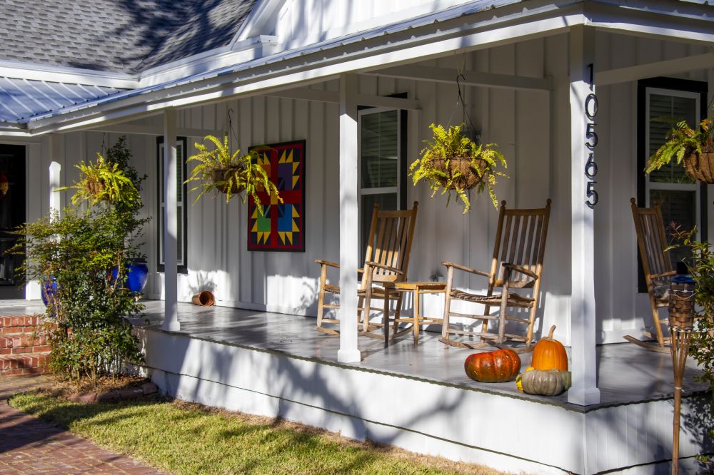 Cost of Front Porch Construction in Longmont